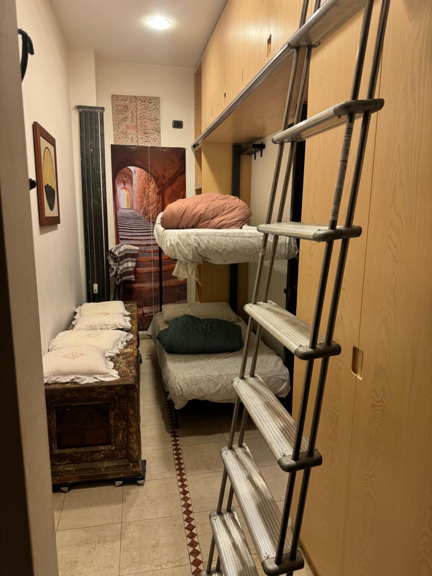 Real Duomo Palace Suite Милано Екстериор снимка