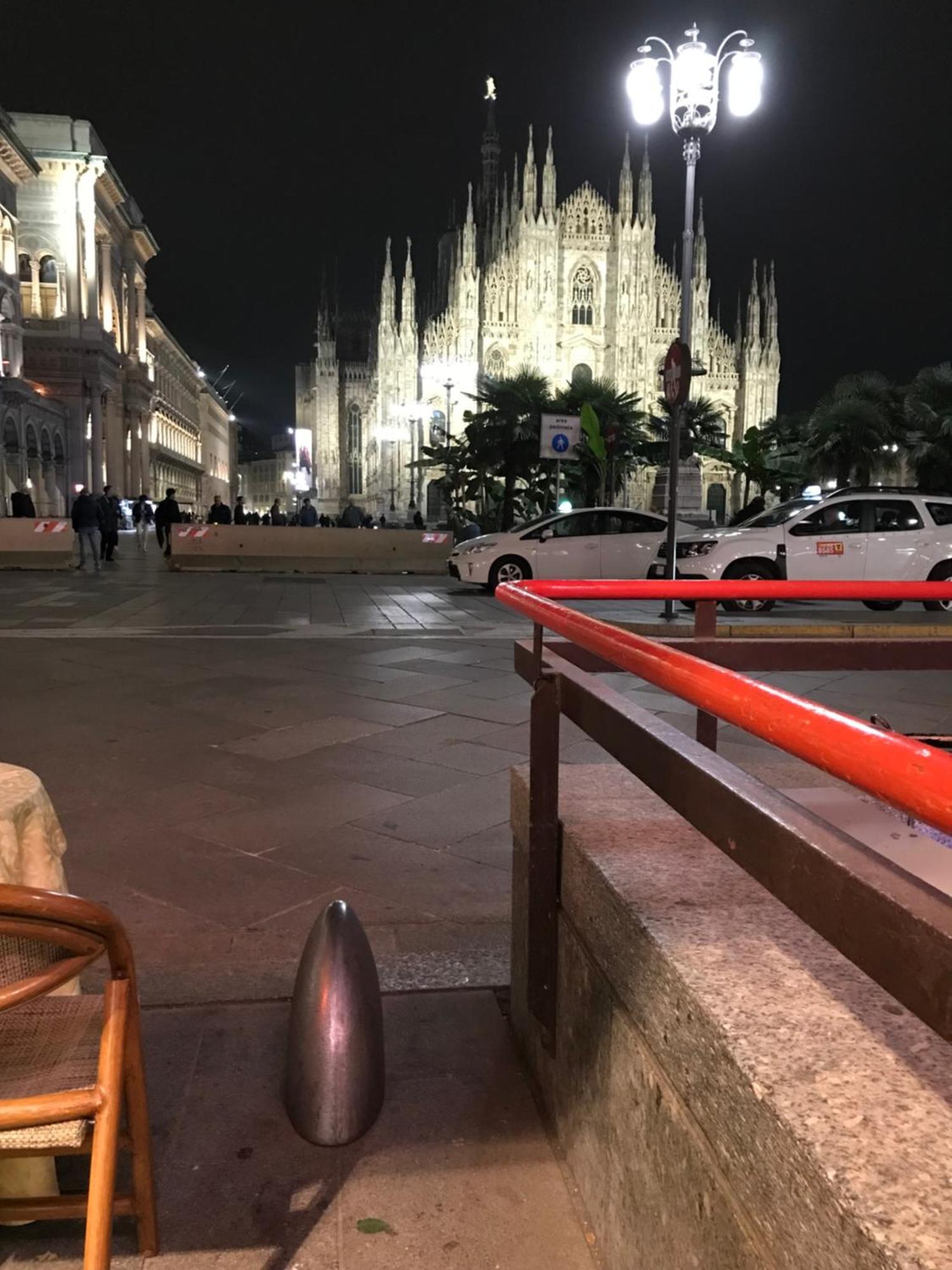 Real Duomo Palace Suite Милано Екстериор снимка